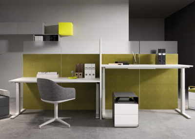 bureau moderne avec casier de rangement et étagère