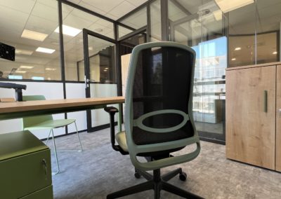 Espace bureau fauteuil ergonomique